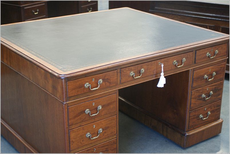 1013 Antique Victorian Mahogany 18 Drawer Partners Desk (5)